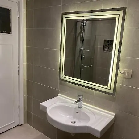 Nile View Apartment In Zamalek Stays Cairo Exterior photo