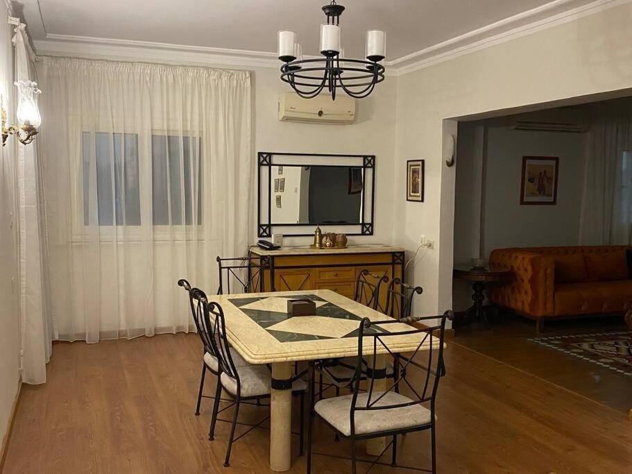 Apartment Nile View In Zamalek Cairo