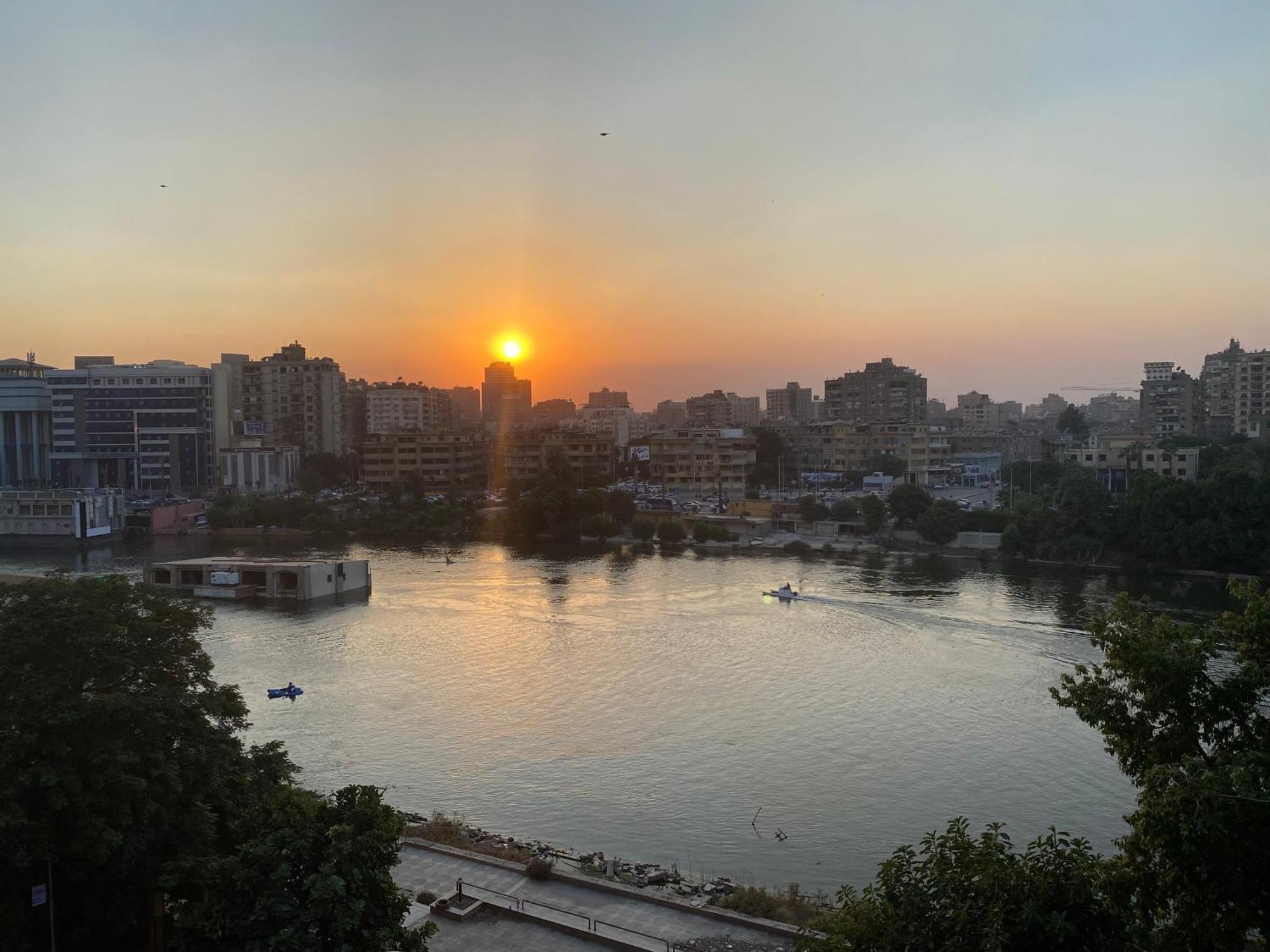Apartment Nile View In Zamalek *