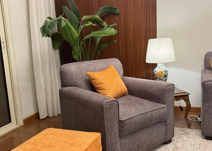 Nile View Apartment In Zamalek Stays